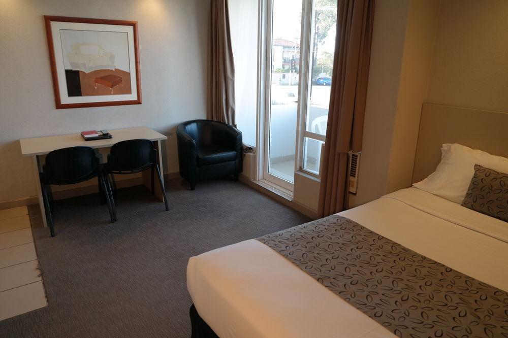 Parkville Place Serviced Apartments เมลเบิร์น ภายนอก รูปภาพ