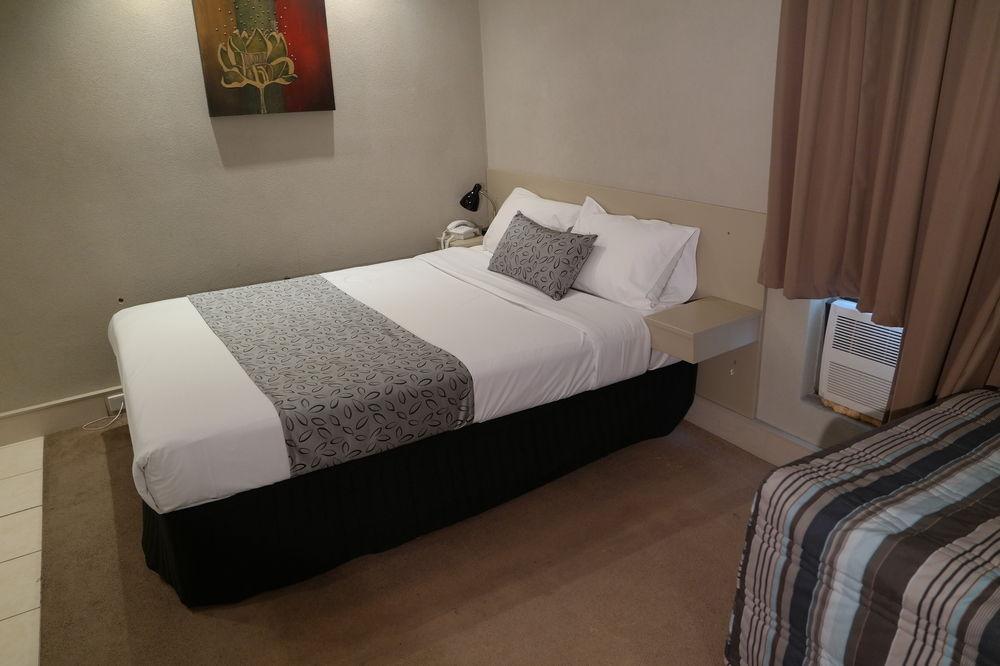 Parkville Place Serviced Apartments เมลเบิร์น ภายนอก รูปภาพ