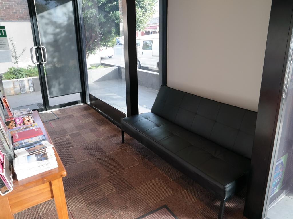 Parkville Place Serviced Apartments เมลเบิร์น ภายนอก รูปภาพ