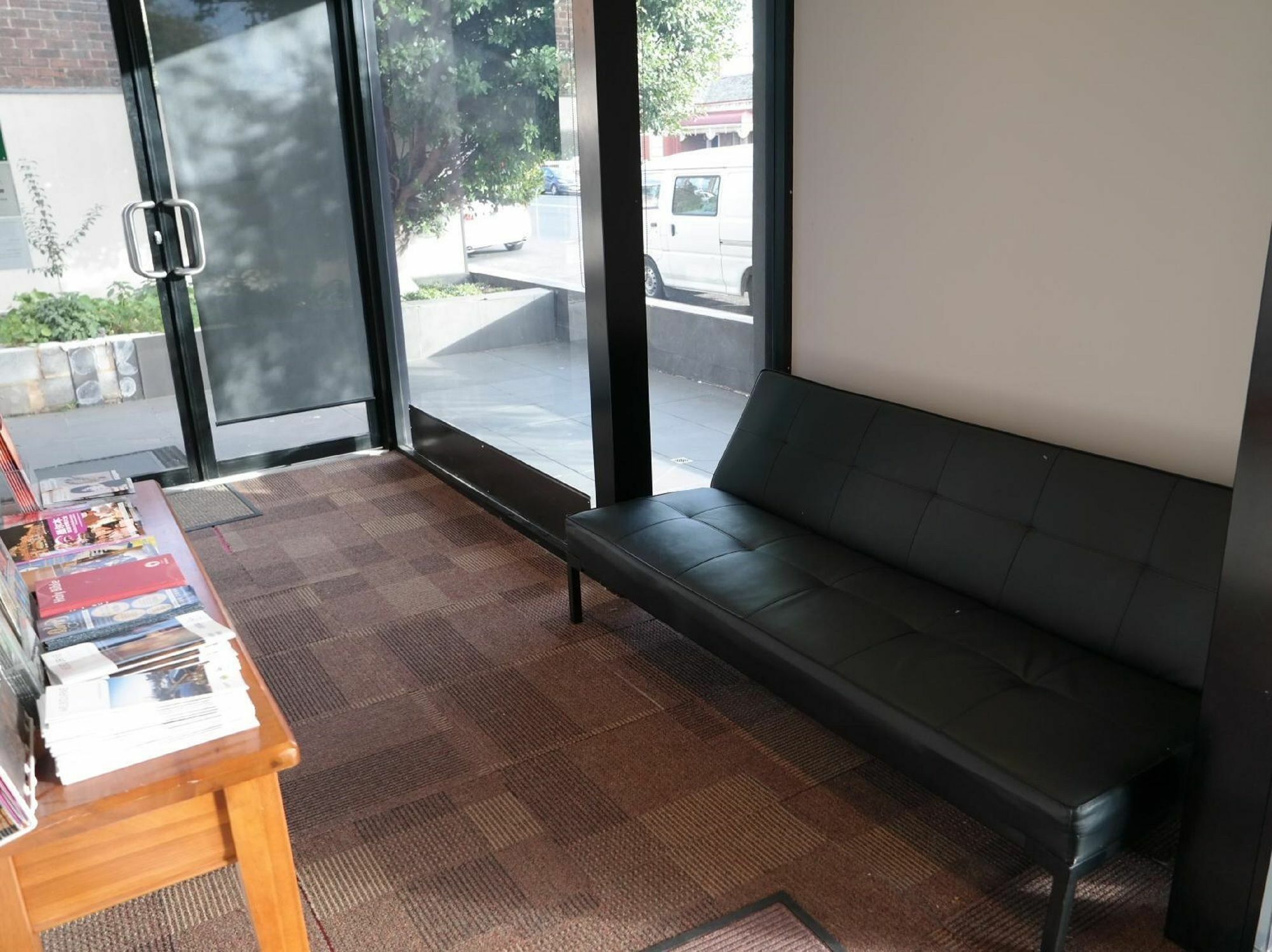 Parkville Place Serviced Apartments เมลเบิร์น ภายนอก รูปภาพ