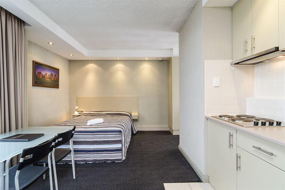 Parkville Place Serviced Apartments เมลเบิร์น ภายนอก รูปภาพ
